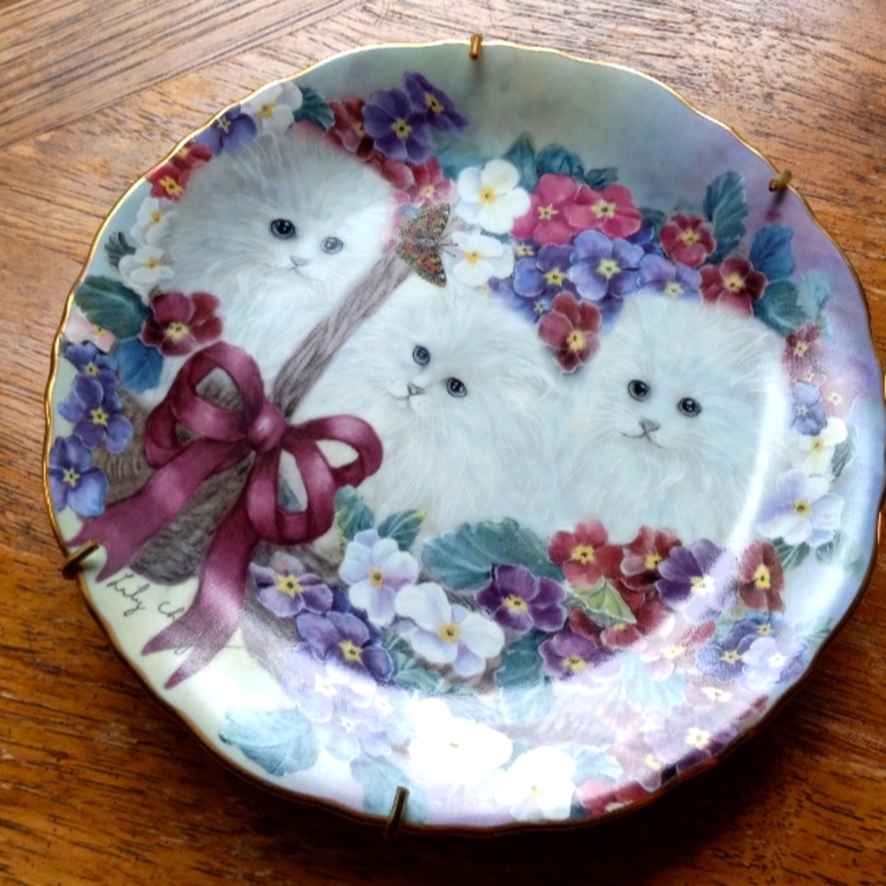 Lily Chang "Hearts Of Gold" Floral Kittens Decorative Collectible Plate!!!! - Picture 3 of 8
